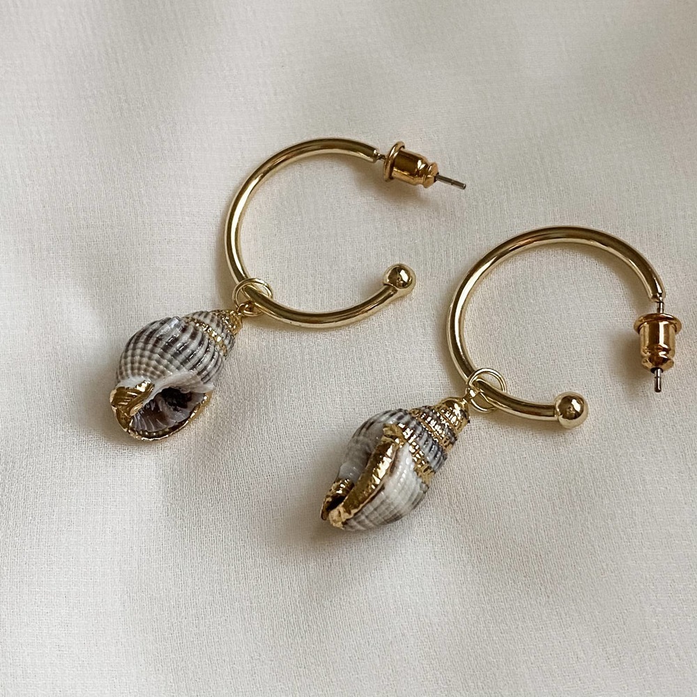 Seashell Charm Gold Hoop Dangle Earrings